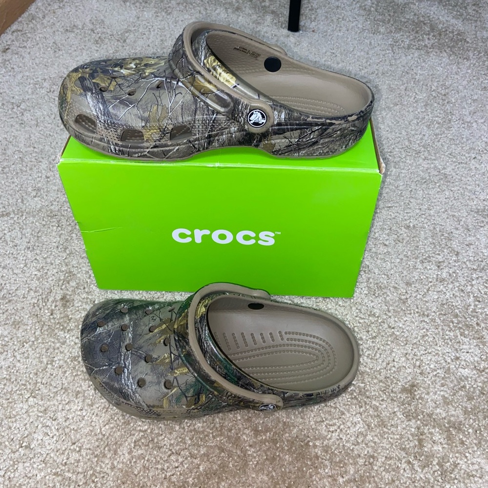 Real tree x Crocs collab